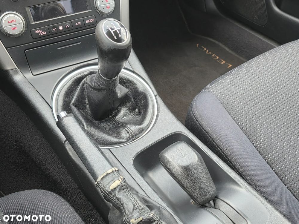 Subaru Legacy - 22