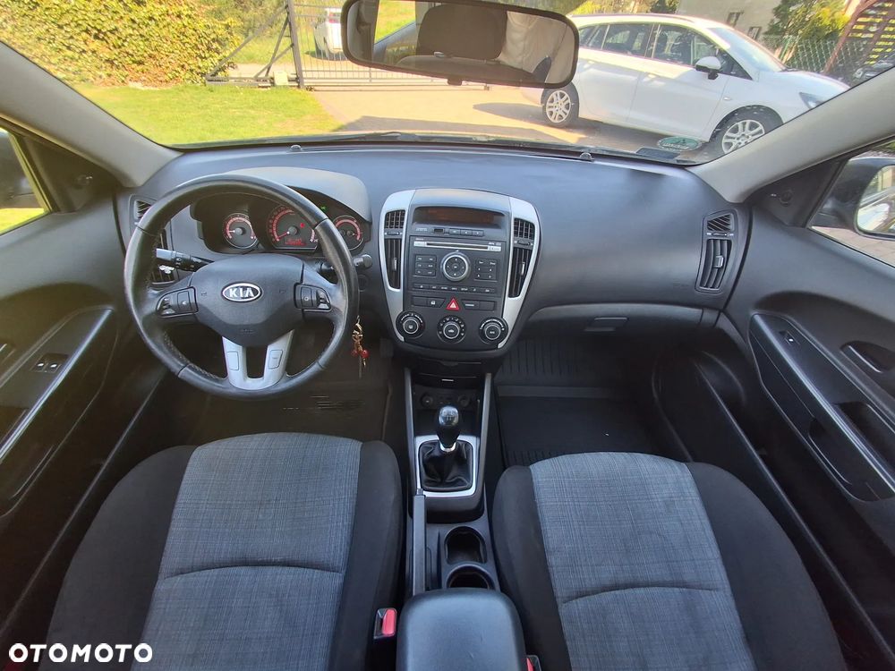 Kia Ceed 1.4 Comfort - 14