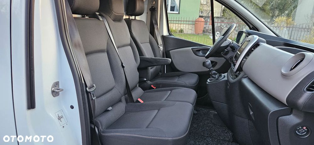 Renault Trafic - 18