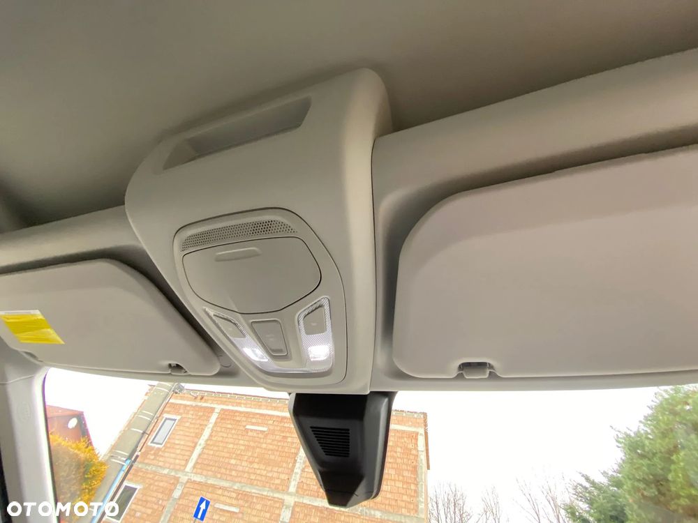 Maxus Deliver 9 - 18