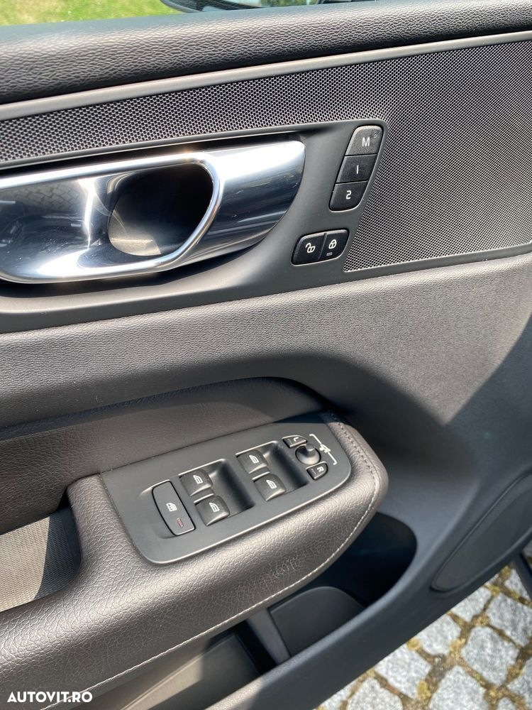 Volvo XC 60 D4 AWD Geartronic Inscription - 22
