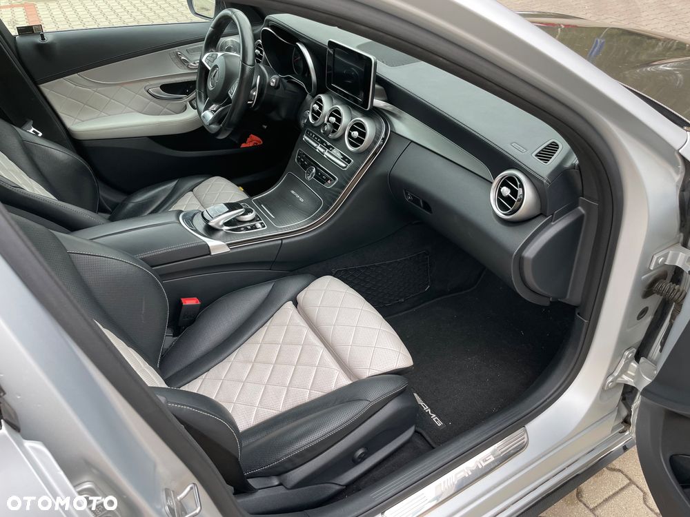 Mercedes-Benz Klasa C AMG 63 S - 25