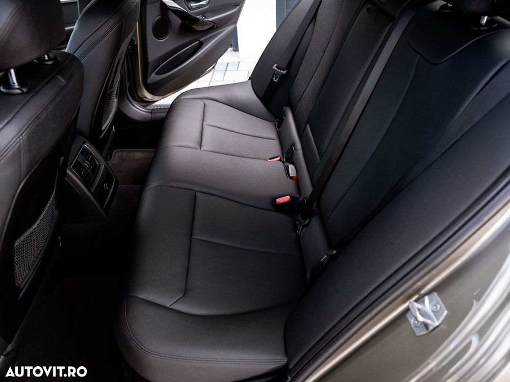 BMW Seria 3 330e iPerformance Sport Line - 23