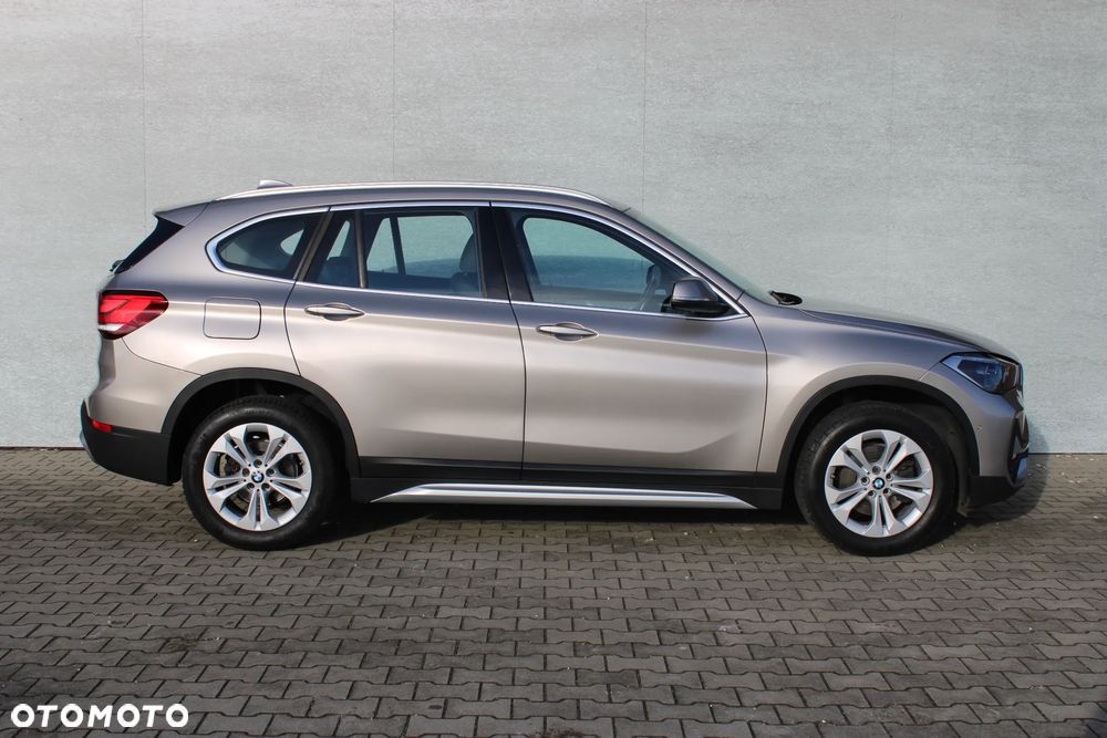 BMW X1 sDrive18i xLine - 4