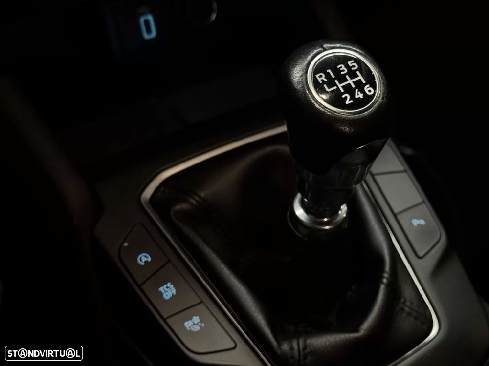 Ford Focus SW 1.5 TDCi EcoBlue Titanium - 28