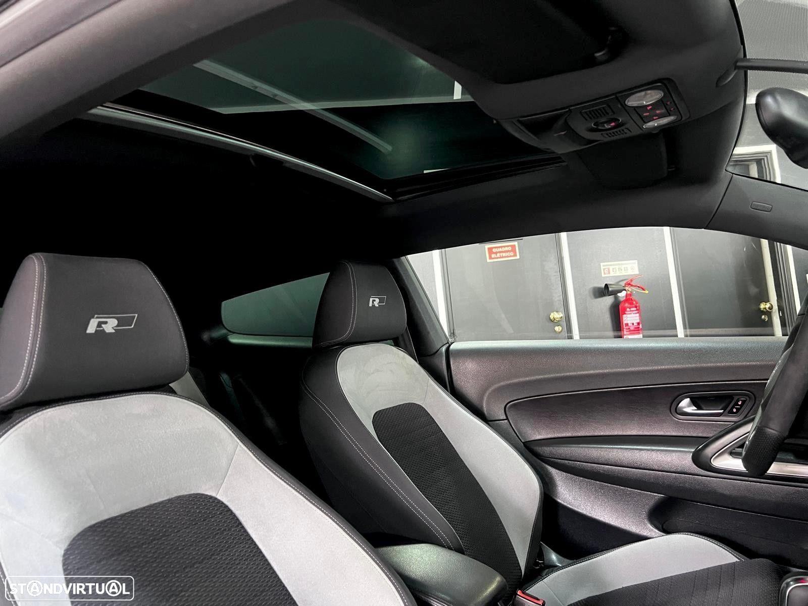 VW Scirocco 2.0 TDI Sport DSG - 35