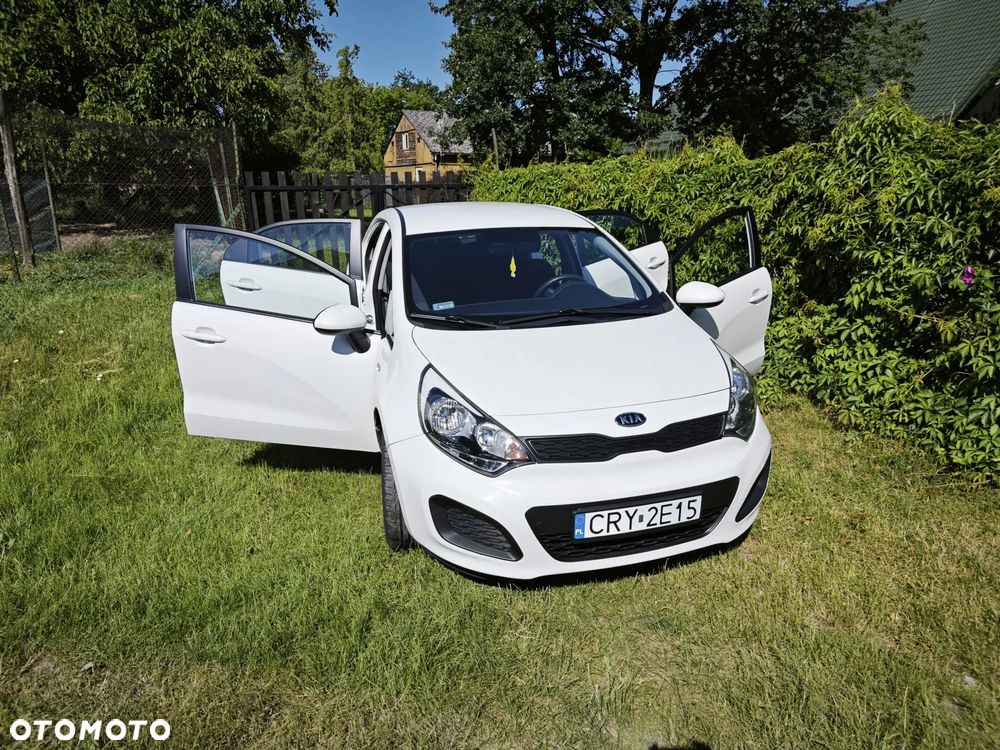 Kia Rio 1.2 Dream Team Edition - 8