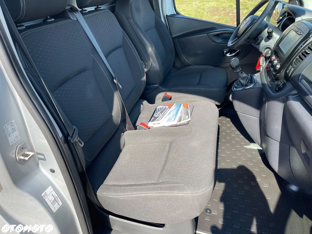 Opel Vivaro - 32