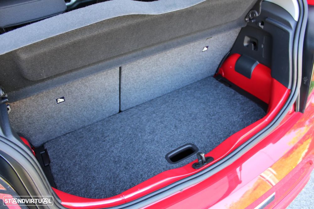 VW Up! 1.0 BMT High Auto - 13