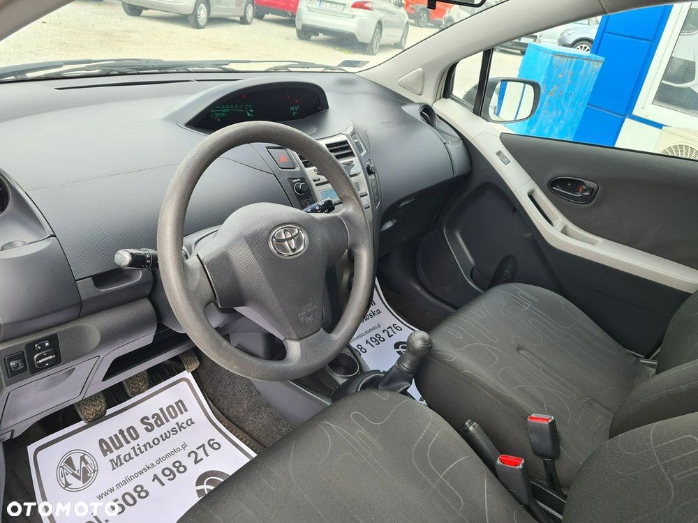 Toyota Yaris 1.0 Luna A/C - 15