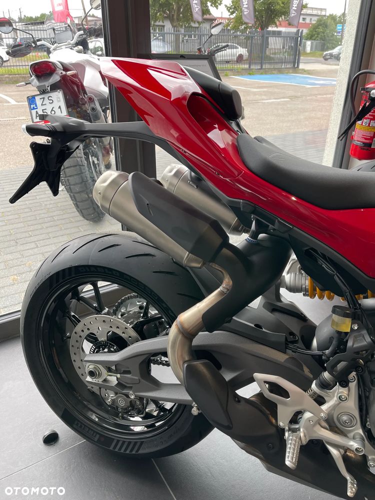 Ducati Streetfighter V2 - 3