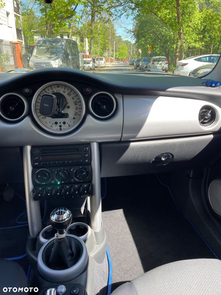 MINI Cooper Standard - 14