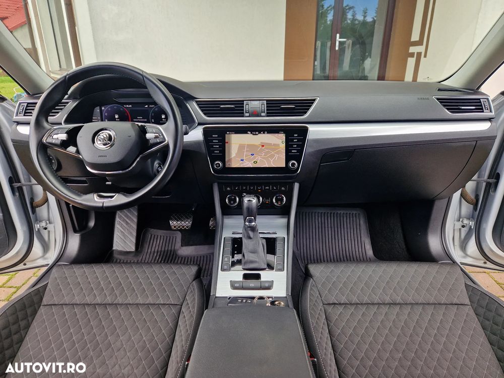 Skoda Superb 2.0 TDI DSG Ambition - 4