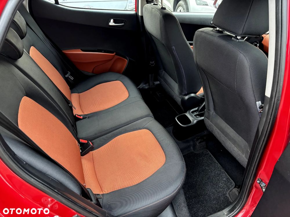 Hyundai i10 1.2 Fifa World Cup Edition - 15