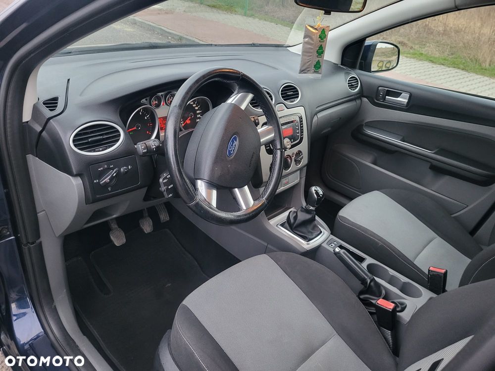 Ford Focus 1.4 16V Style - 33
