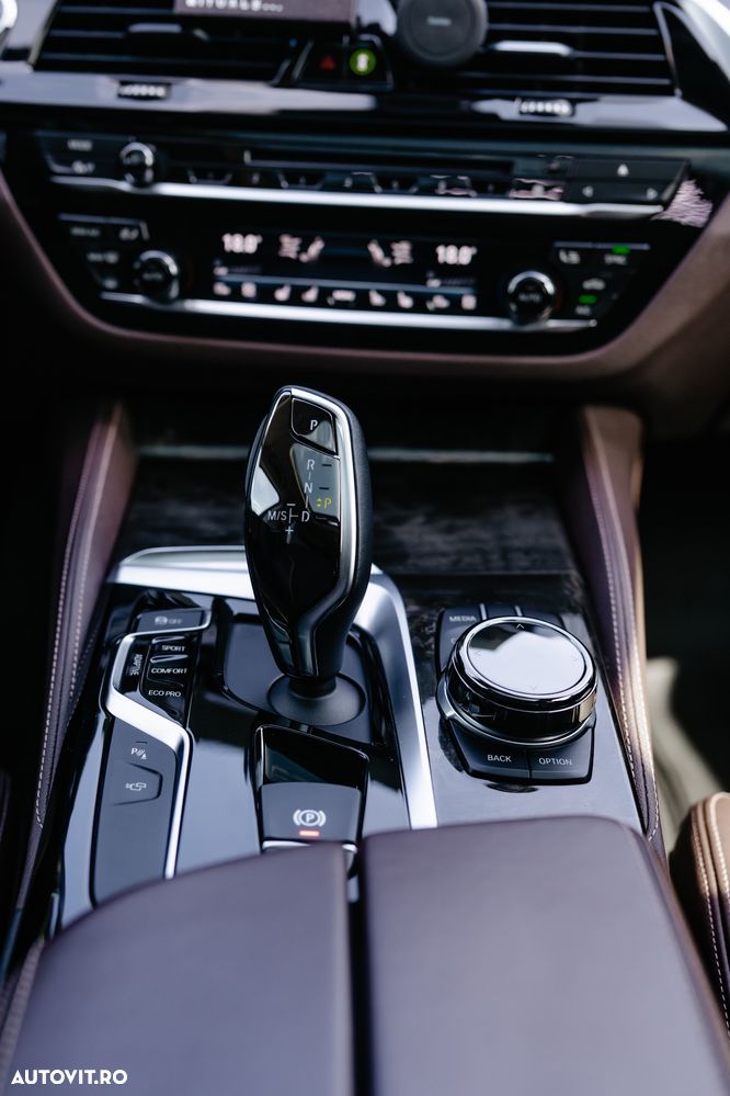 BMW Seria 5 540i xDrive AT - 6