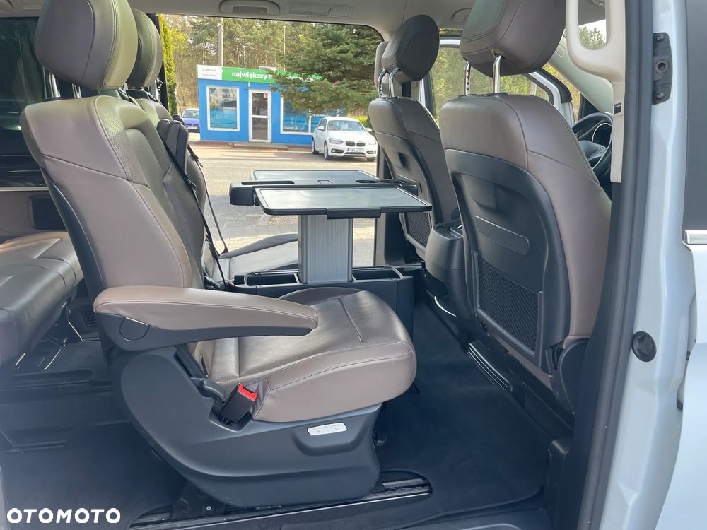 Mercedes-Benz Klasa V 300 d Exclusive 9G-Tronic (d³ugi) - 19