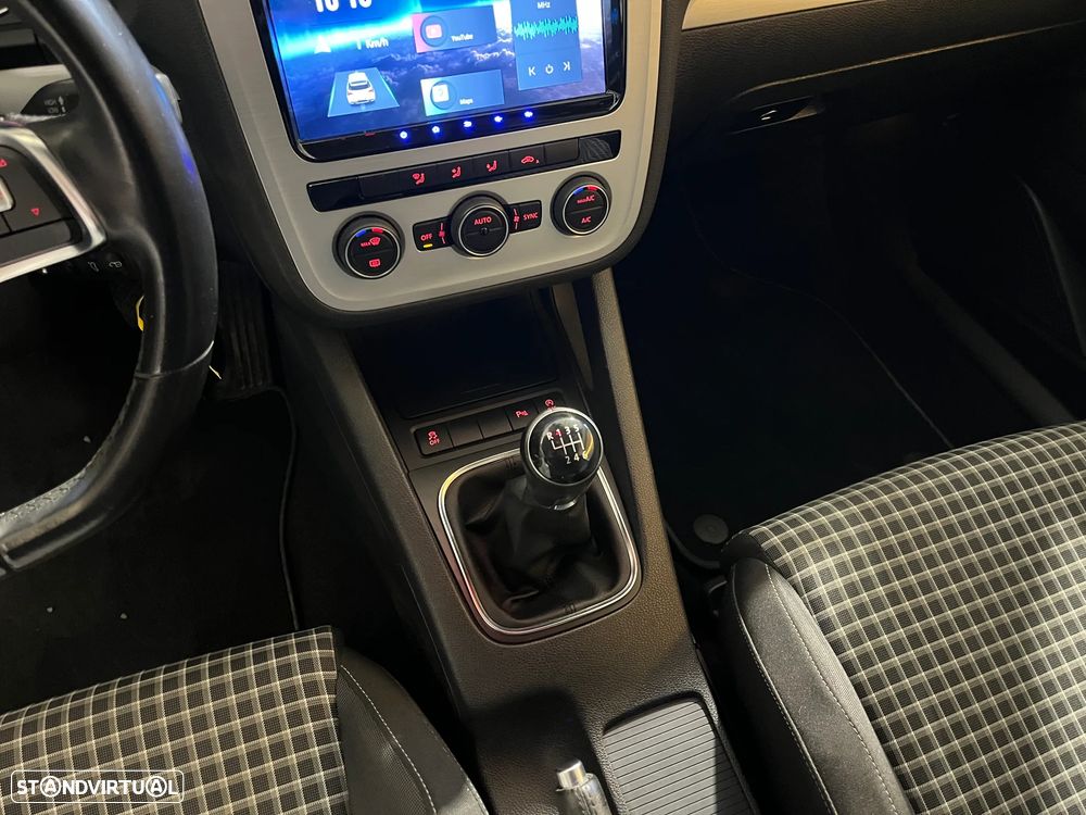 VW Scirocco 2.0 TDI Sport - 14