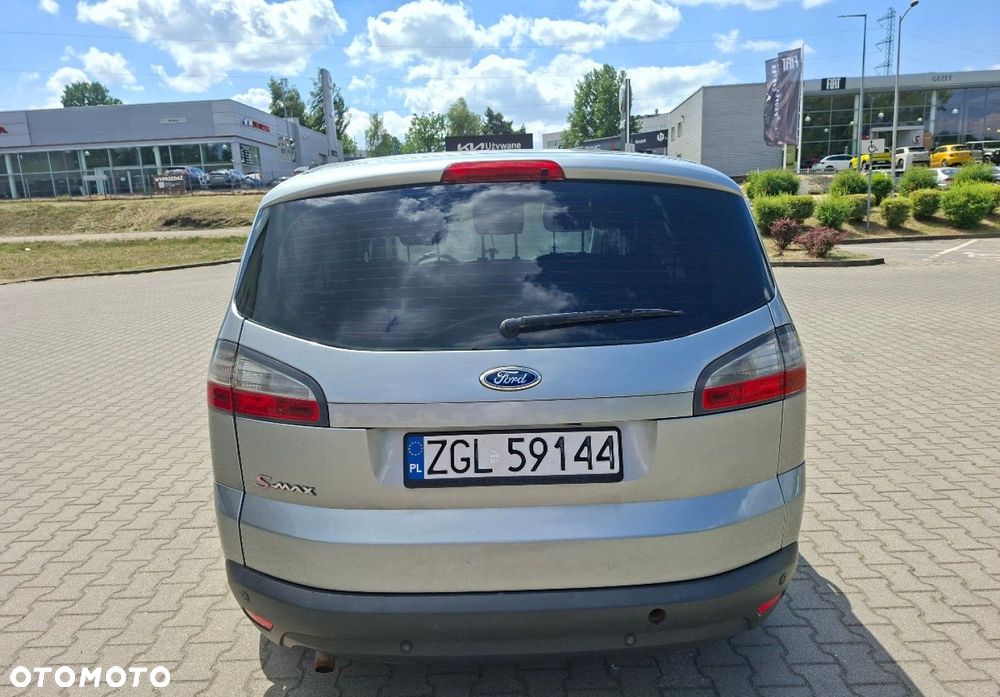 Ford S-Max - 9