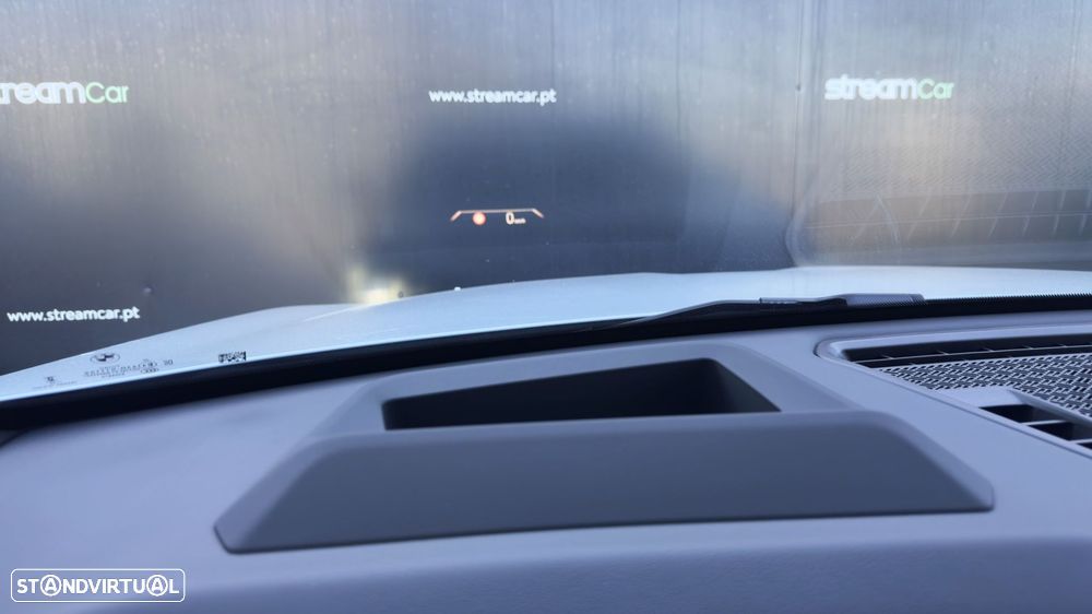 BMW iX2 eDrive20 Pack Desportivo M Pro - 18