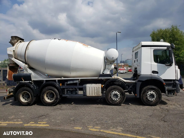 Mercedes-Benz Arocs 8x4