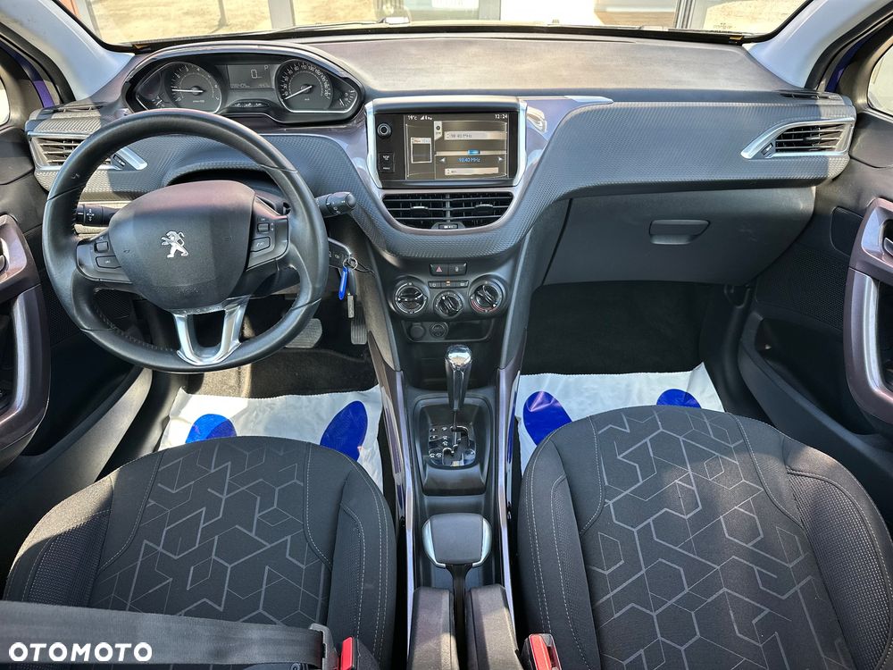 Peugeot 2008 120 VTI Automatik Active - 10