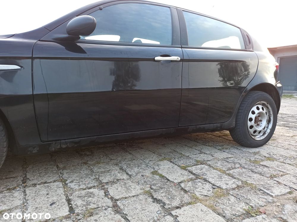 Alfa Romeo 147 - 2
