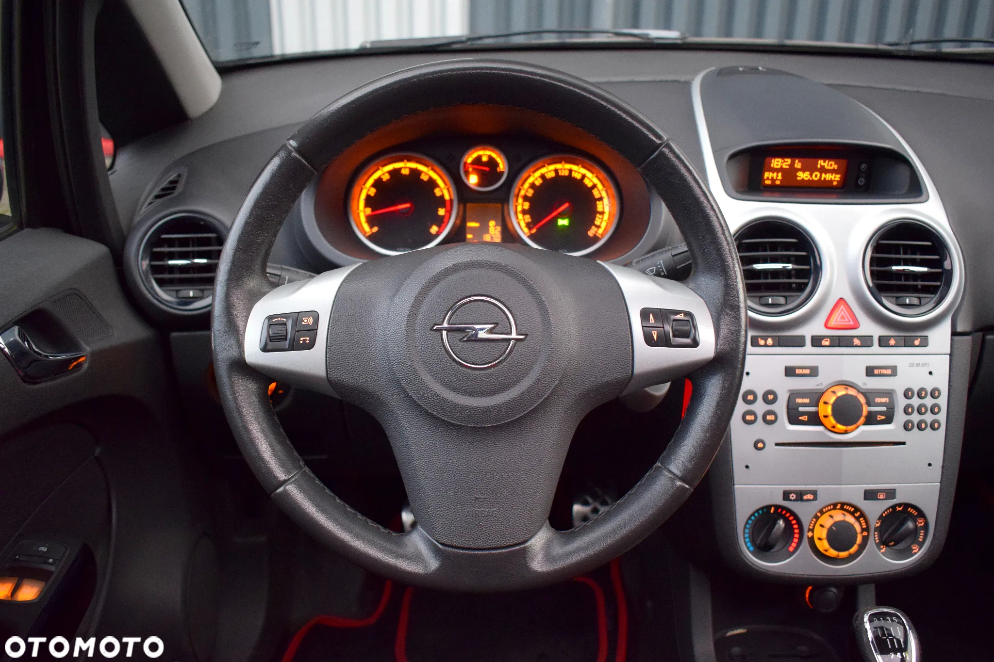 Opel Corsa 1.6 Turbo GSi - 18