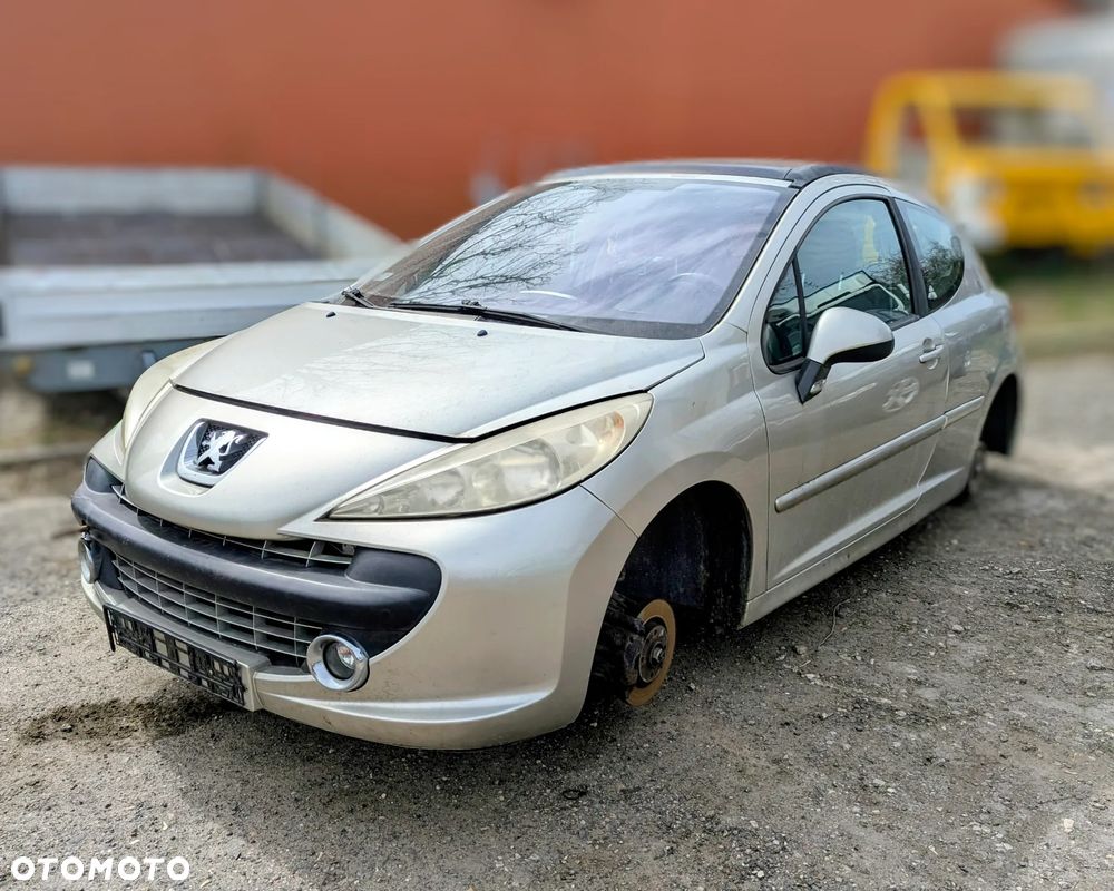 Peugeot 207 2006 1.4 i 16v 90 na części - 1