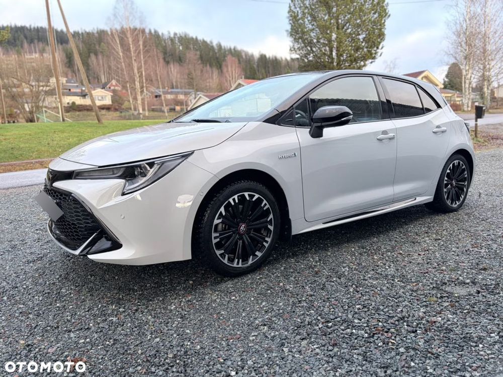 Toyota Corolla 1.8 Hybrid Team Deutschland - 1