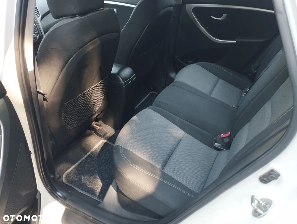 Hyundai i30 i30cw 1.6 CRDi Trend - 10