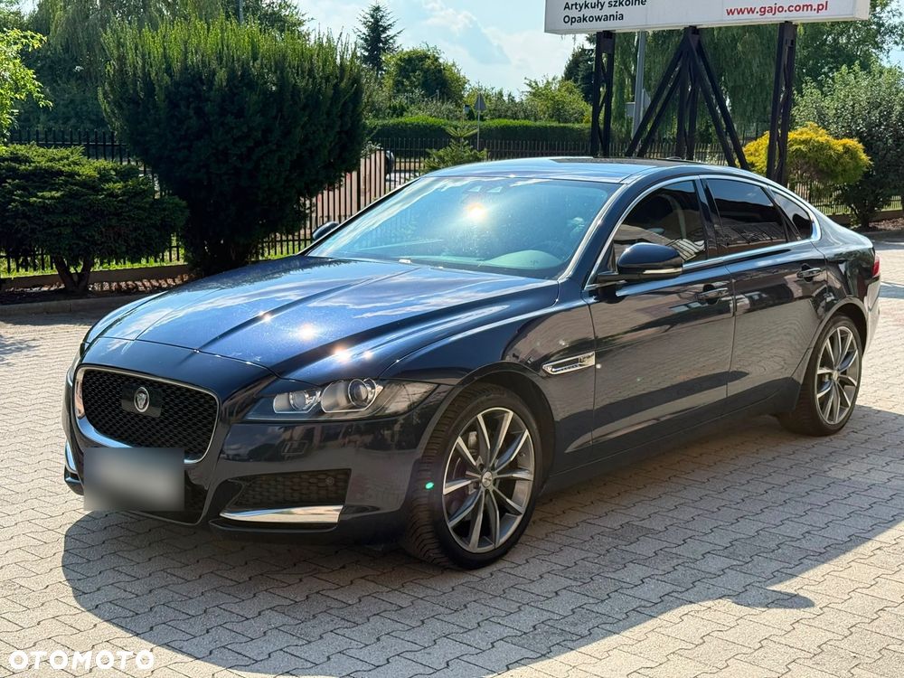 Jaguar XF 2.0 i4D Prestige - 4