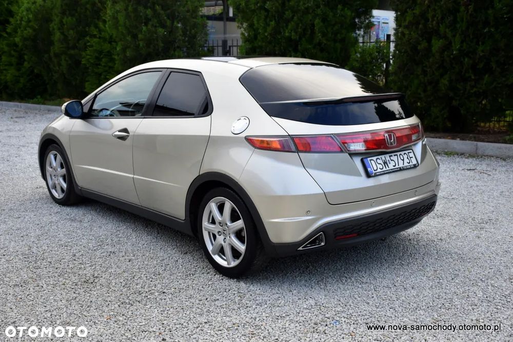 Honda Civic 1.8i-VTEC Automatik Executive - 6