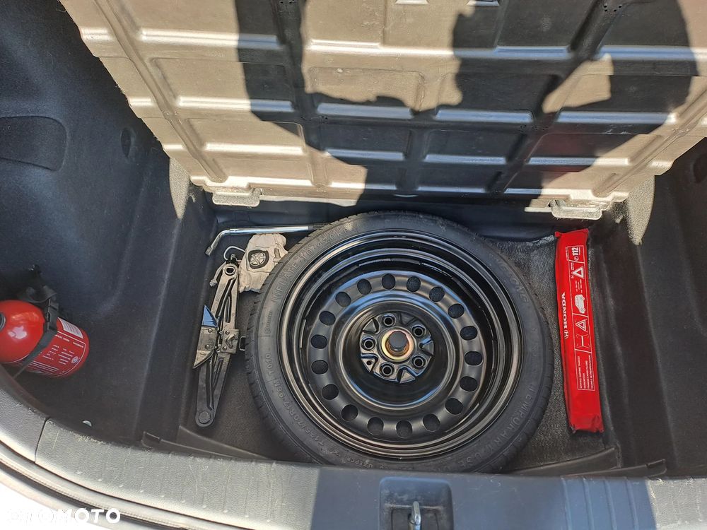 Honda Civic 1.8 Comfort Navi SD - 19