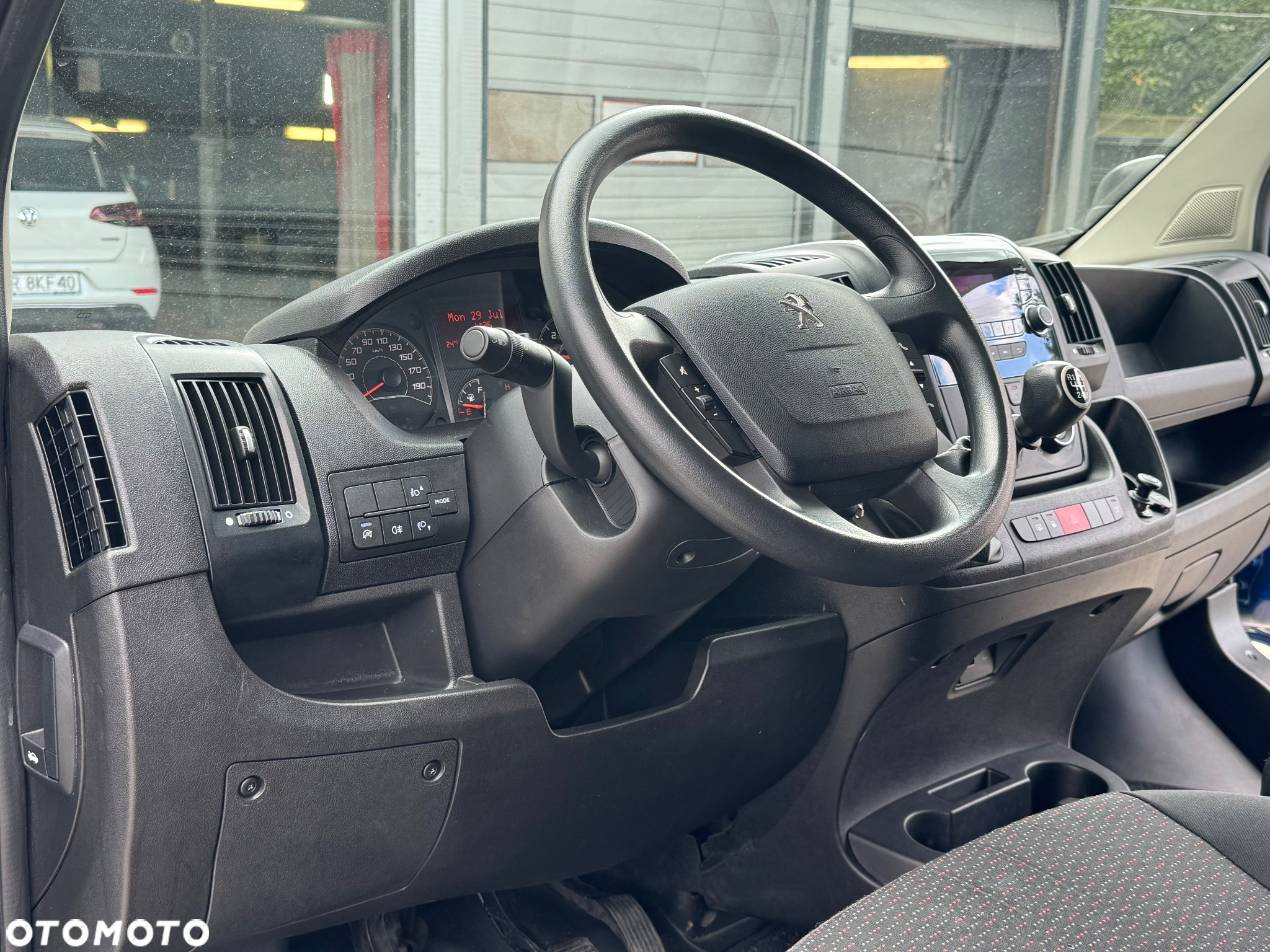 Peugeot Boxer 335 - 6