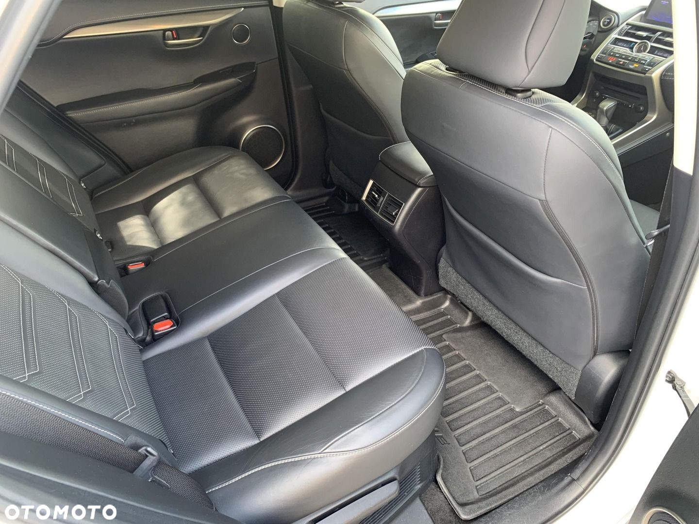 Lexus NX - 11