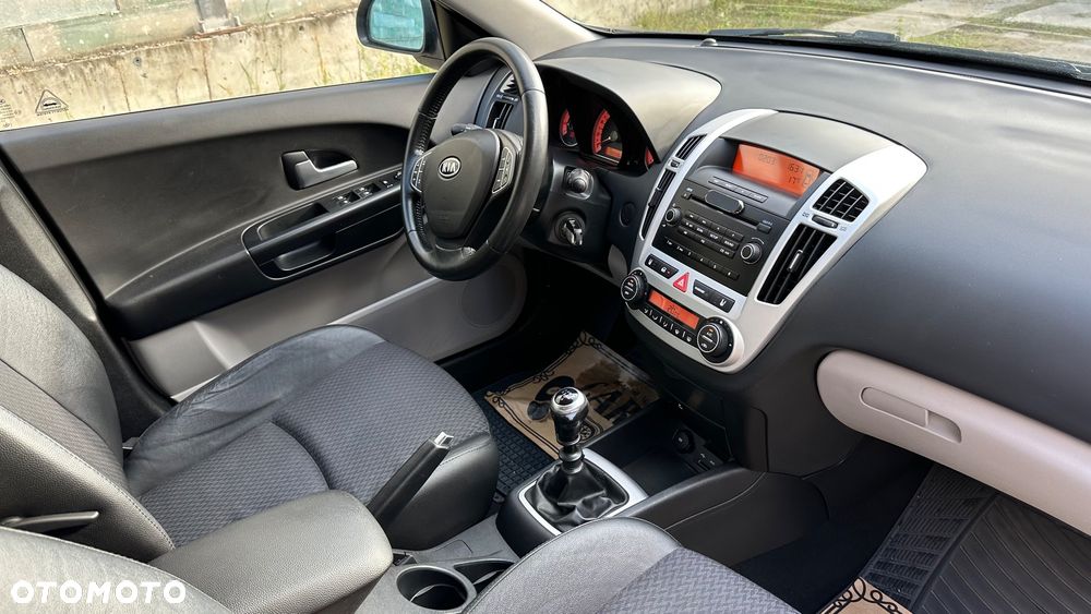 Kia Ceed 1.4 Comfort + - 26