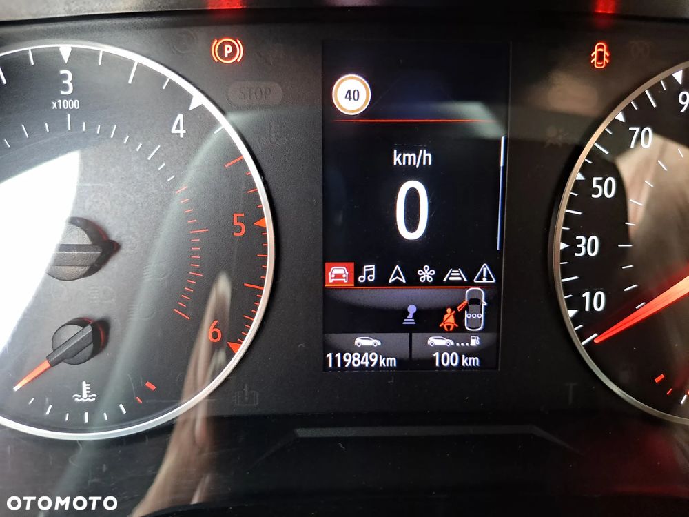 Renault Clio BLUE dCi 85 BUSINESS EDITION - 9