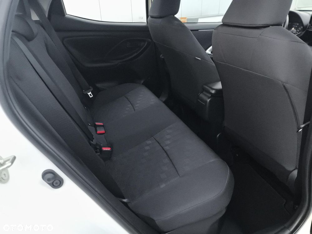 Toyota Yaris - 12