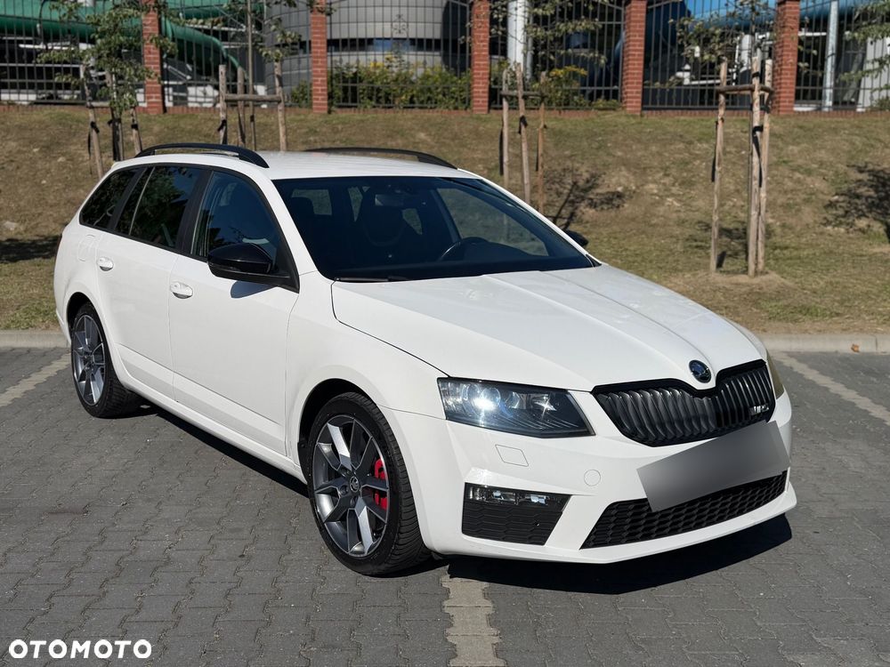 Skoda Octavia 2.0 TDI DSG RS - 3