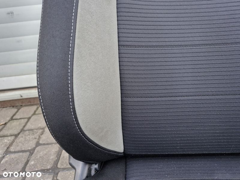 toyota avensis t27 lift t29 fotel kierowcy lewy przód przedni uk - 3