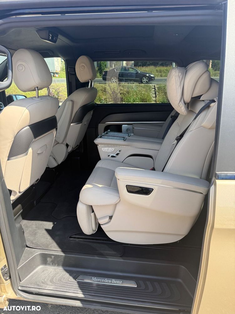 Mercedes-Benz V 300 d Lang 4Matic 9G-TRONIC Exclusive - 6