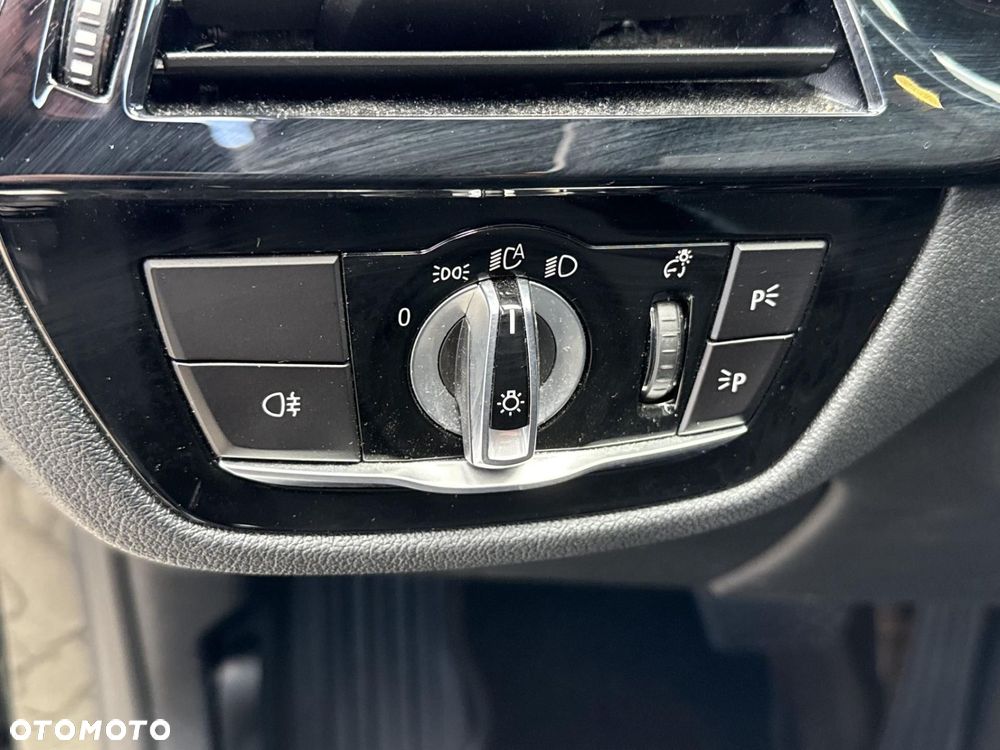 BMW Seria 5 - 28
