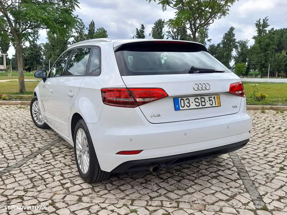 Audi A3 Sportback 1.6 TDI Attraction Ultra - 7