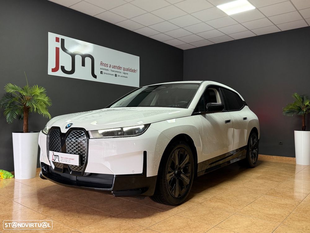 BMW iX xDrive50 - 2