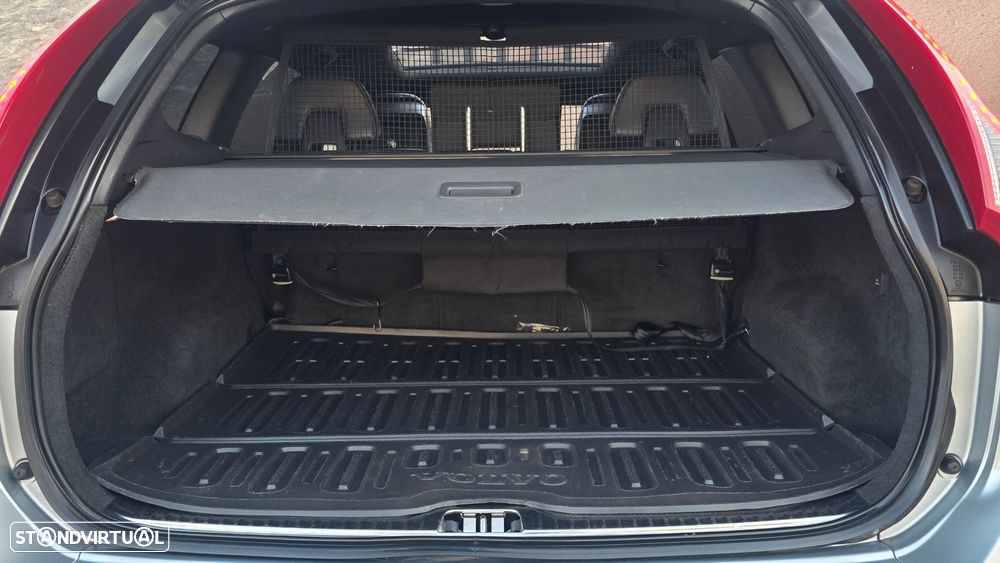 Volvo XC 60 2.4 D5 R-Design AWD S/S 139g - 47