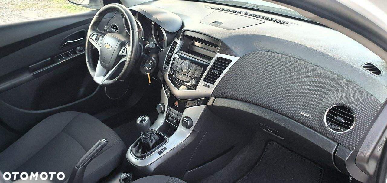 Chevrolet Cruze - 9