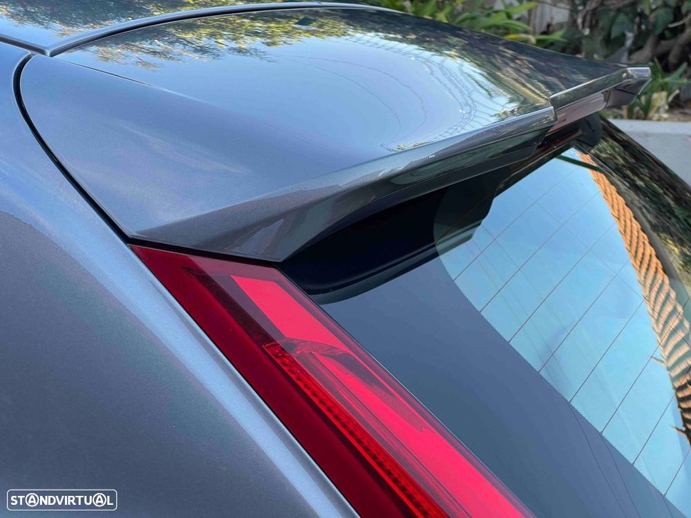 Volvo V40 2.0 D4 Inscripton Geartronic - 24