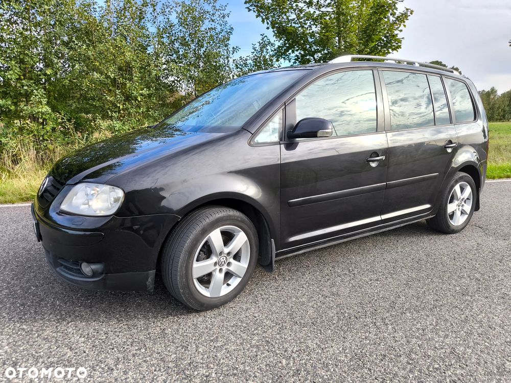 Volkswagen Touran - 2