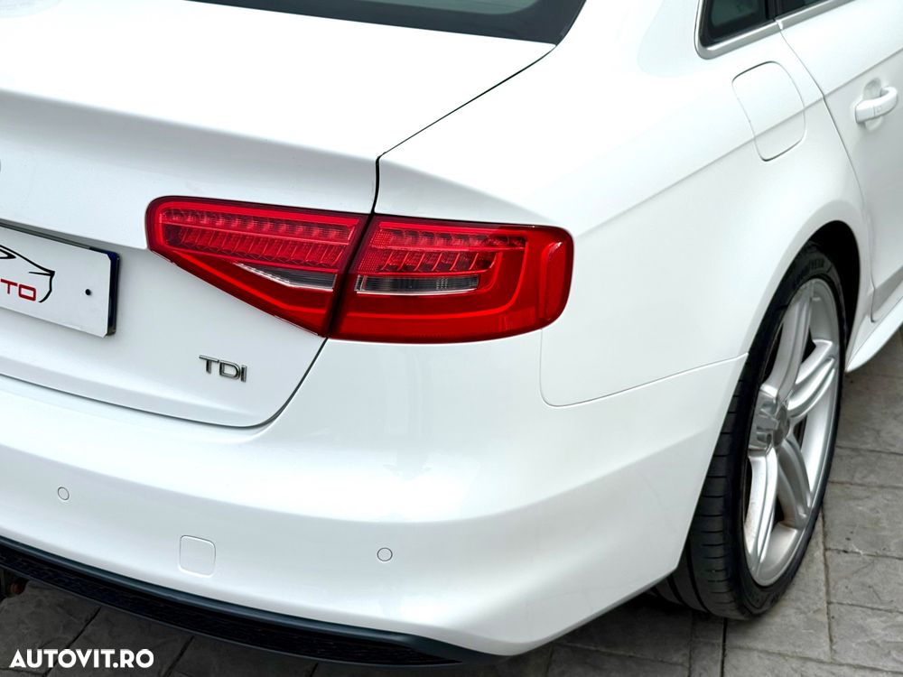 Audi A4 Limuzina 2.0 TDI DPF S line Sportpaket - 13